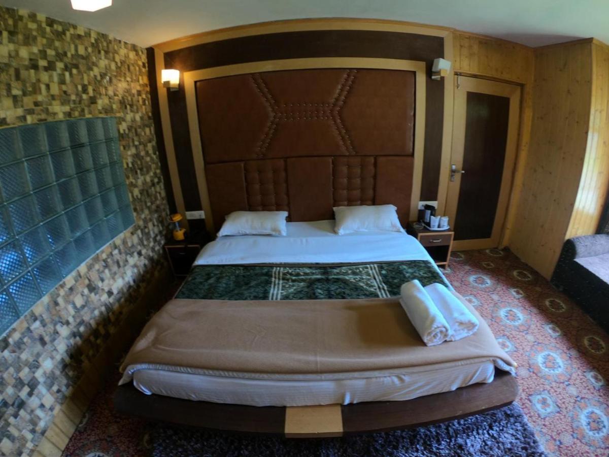 Hotel Akbar Sonāmarg מראה חיצוני תמונה