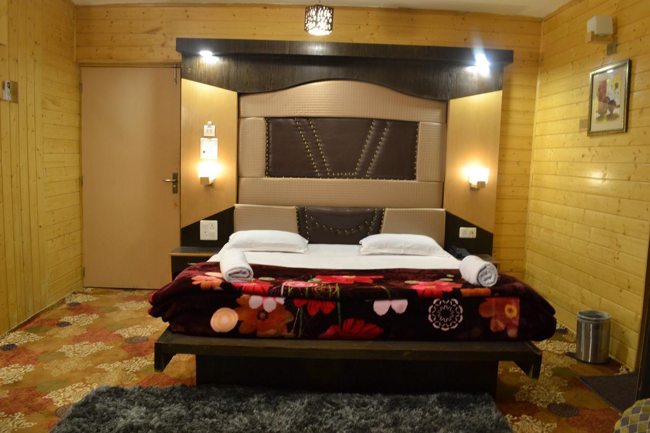 Hotel Akbar Sonāmarg מראה חיצוני תמונה