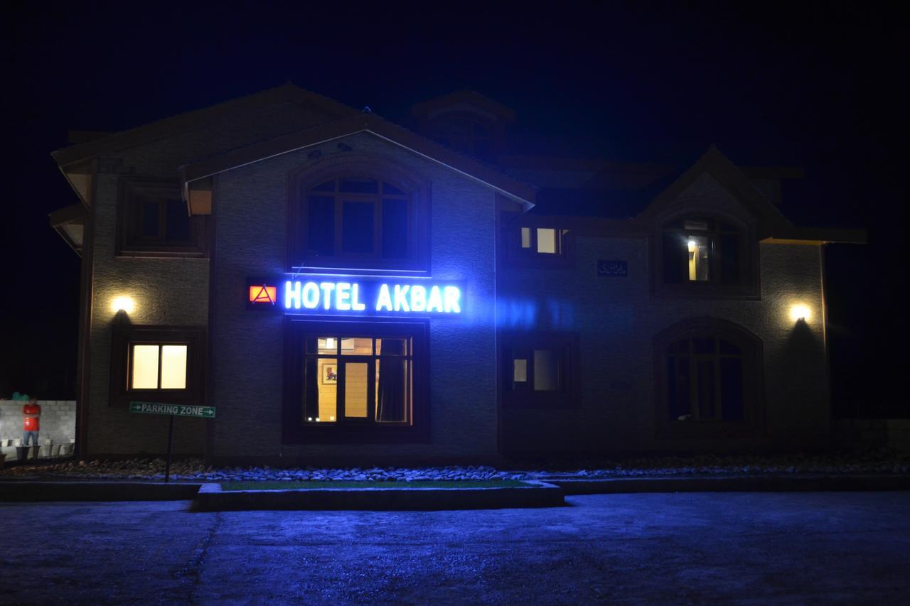 Hotel Akbar Sonāmarg מראה חיצוני תמונה