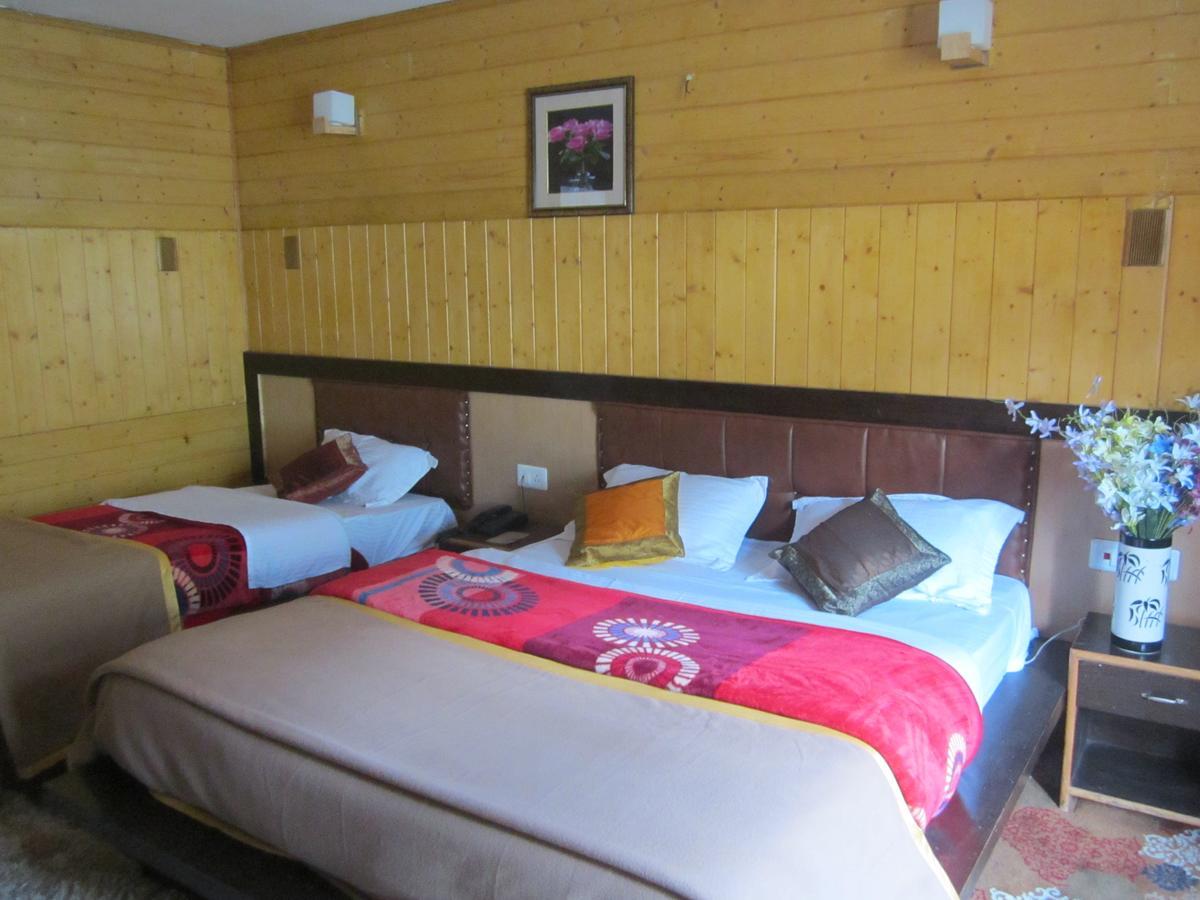 Hotel Akbar Sonāmarg מראה חיצוני תמונה