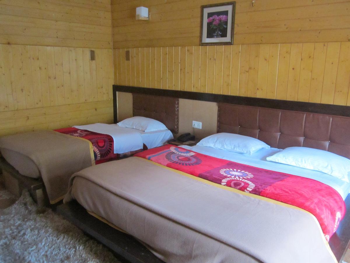 Hotel Akbar Sonāmarg מראה חיצוני תמונה