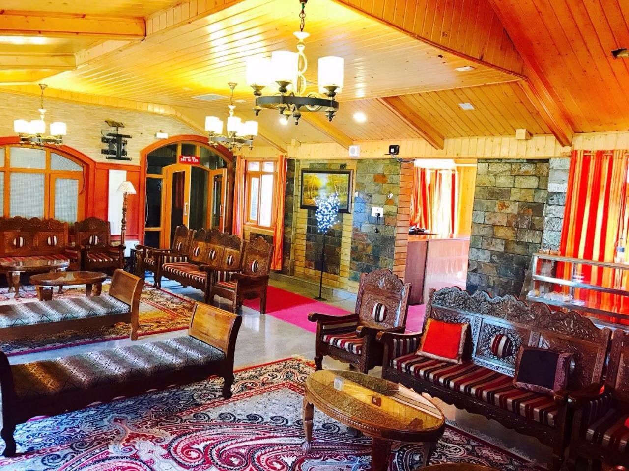 Hotel Akbar Sonāmarg מראה חיצוני תמונה